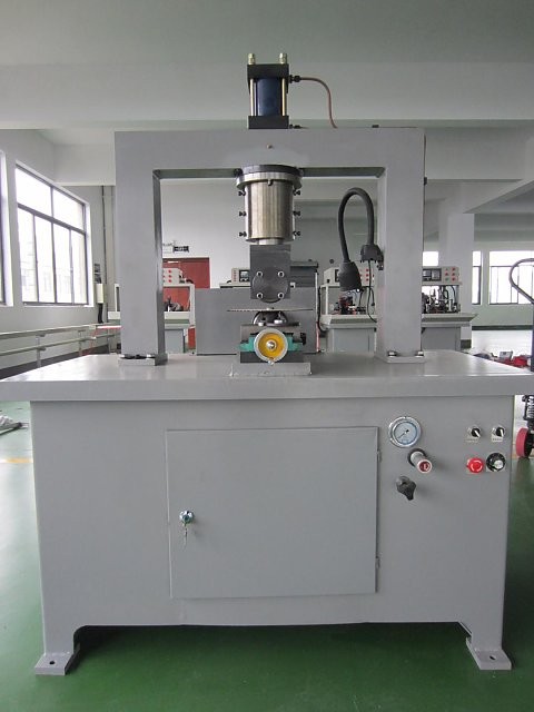 自動滾腰機GYJ600